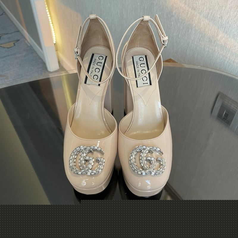 G*u*i high heels